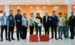 留一汪清潭照初心 映一抹晚霞别样红 丨 wending问鼎官方在线入口开展员工荣誉退休仪式暨欢送会